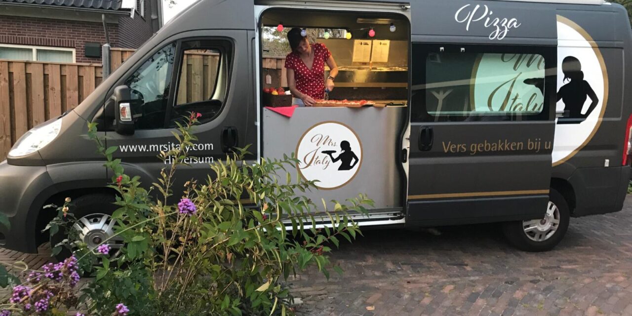 Mrs. Italy serveert versgebakken pizza’s vanuit een luxe bus