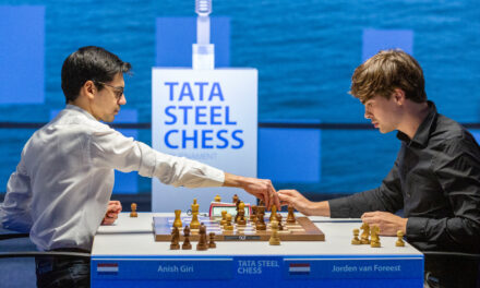 Van Foreest verrassende winnaar Tata Steel Chess Tournament 2021