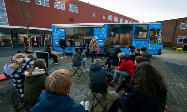 ANNO lanceert de Zwolse Verhalenbus