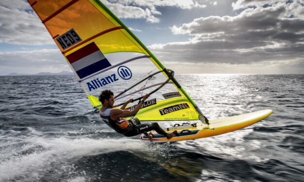 Windsurfer Badloe pakt opnieuw de wereldtitel