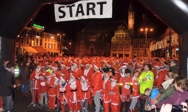 SantaRun zorgt voor feest in Haarlemse binnenstad