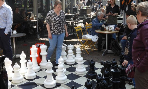 Hilversum Denkt met mysterieuze Mr. X als SPECIALE gast