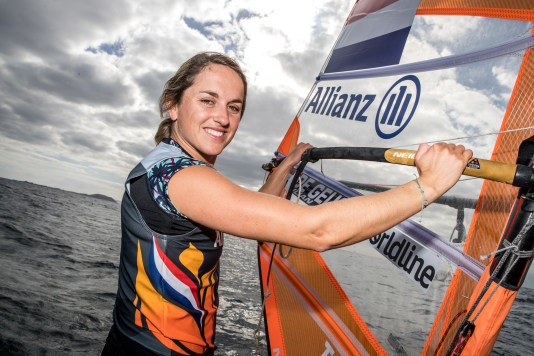 Meervoudig wereldkampioen windsurfen De Geus zegt topsport vaarwel