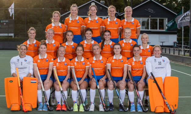 Impactvolle reis hockeysters Bloemendaal naar India